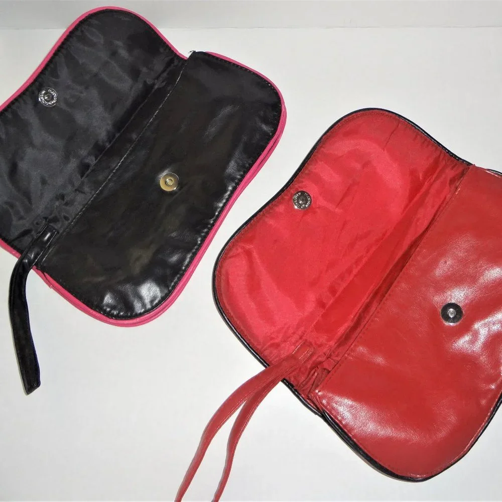 🌸2/$9 Faux Leather Mini‎ Clutches